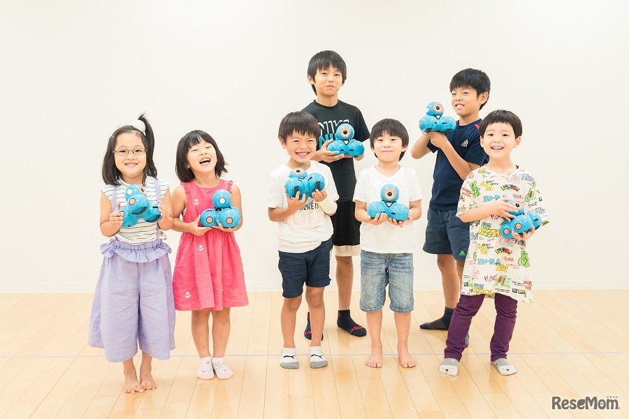 ロボットで学ぶプログラミングスクール「みらいごとラボスクール」