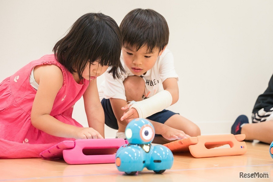 ロボットで学ぶプログラミングスクール「みらいごとラボスクール」