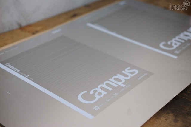 ケースの天面にドット入り罫線ノートの表紙をデザイン