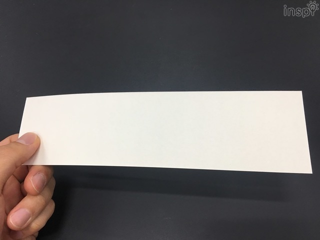 一見すると普通の厚紙だが……