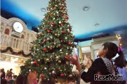 キッザニア東京のクリスマスツリー