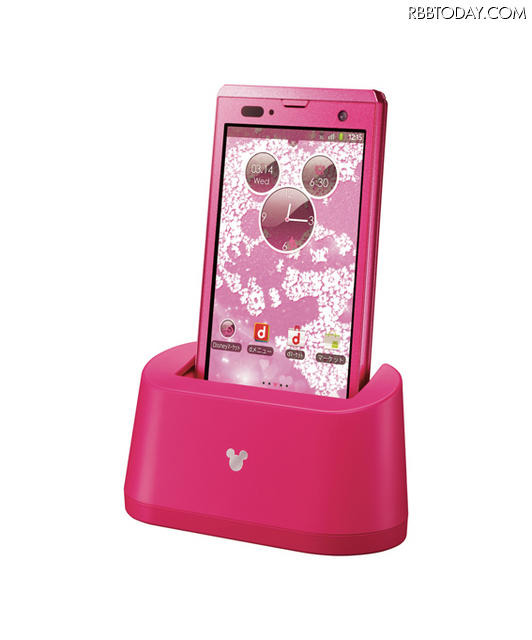 「Disney Mobile on docomo F-08D」専用卓上ホルダが同梱