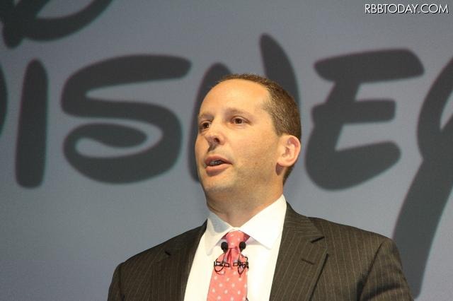 ドコモがディズニーとコラボ！新端末を発売…… 堀北真希「どんな年代の女性も気に入ってくれるはず」