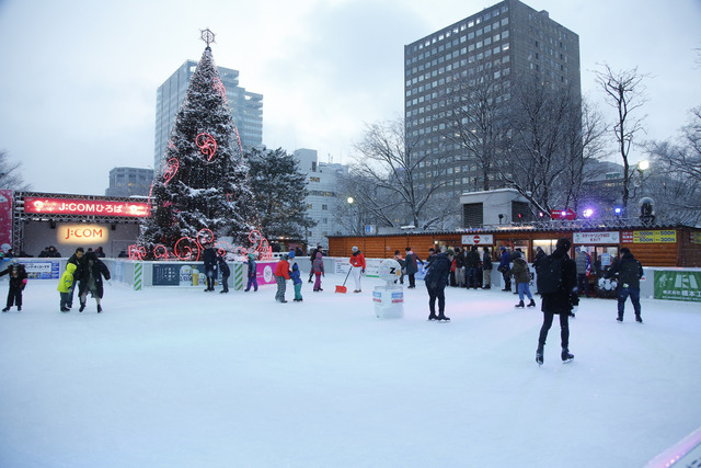 安藤美姫スケート教室、さっぽろ雪まつり会場内で開催
