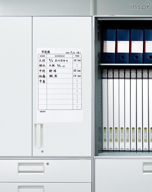 ホワイトボード＜マグボ・マット＞（軽量マグネットシートタイプ）罫引きタイプ（行動予定表）使用イメージ