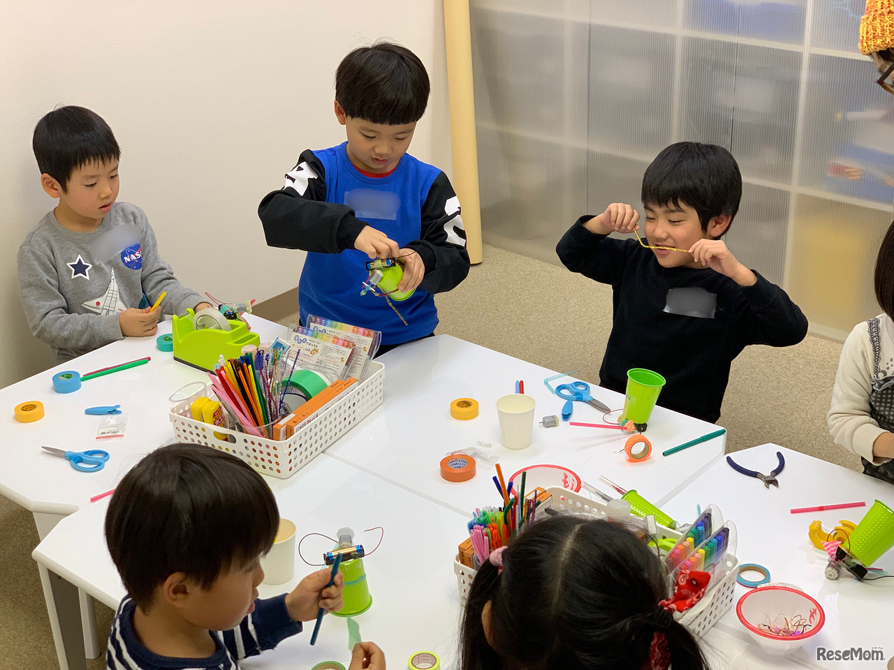 みらいごとラボ、幼児向け「プログラミング＋工作」クラス2019年4月新規開講