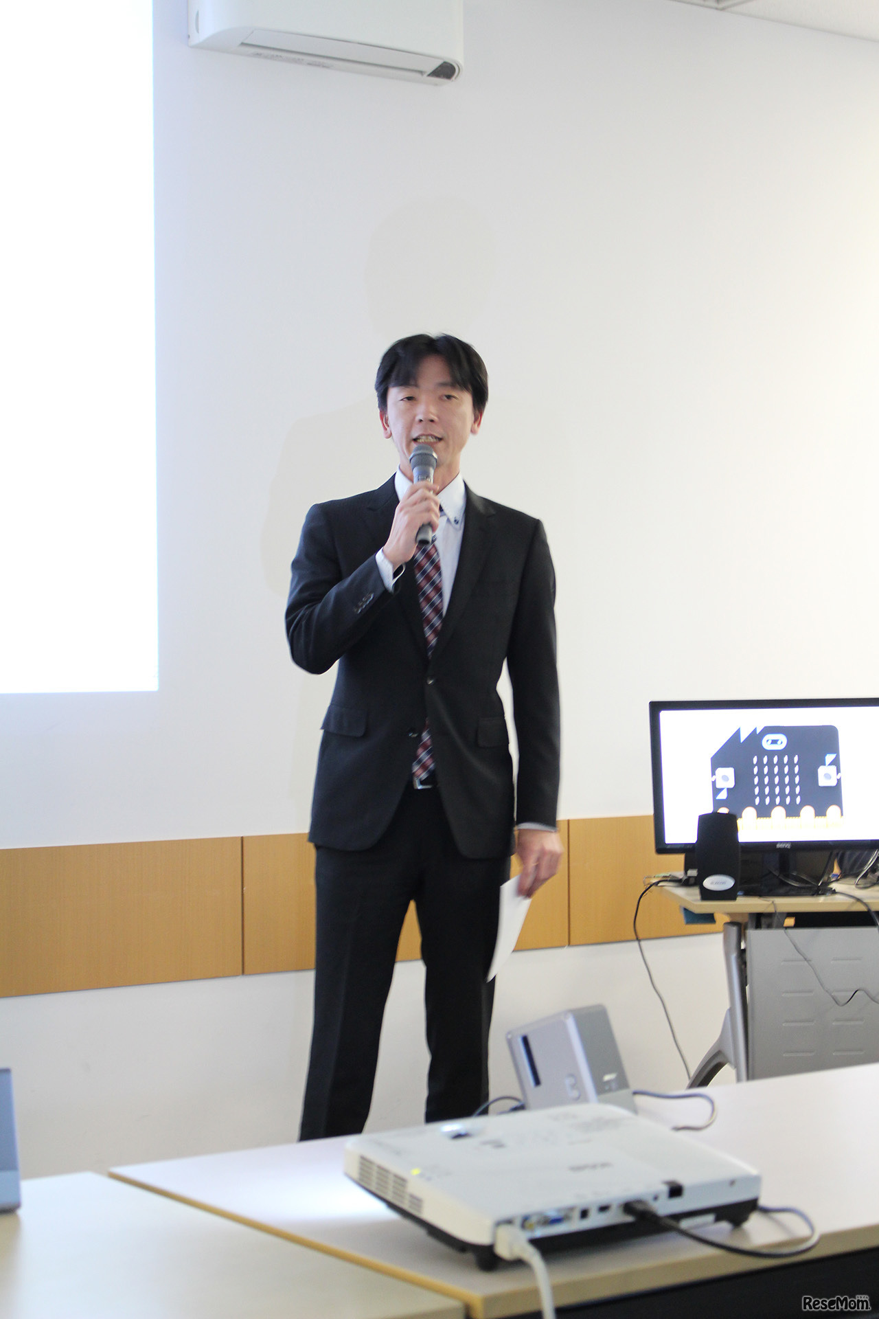 micro:bitの魅力について語る玉川学園中学部 理科主任の田原剛二郎氏