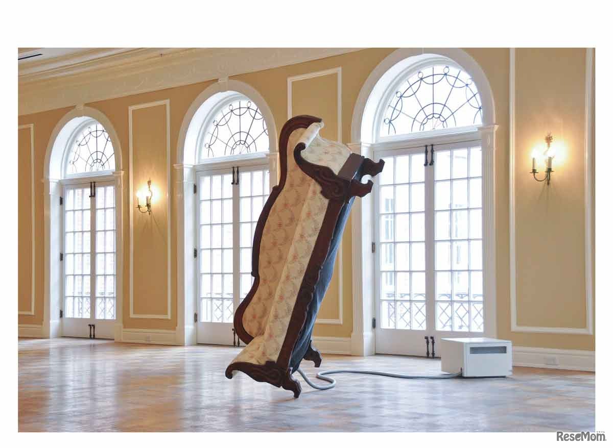 （C）Jacob Tonski「Balance From Within （バランス フロム ウィズイン）」