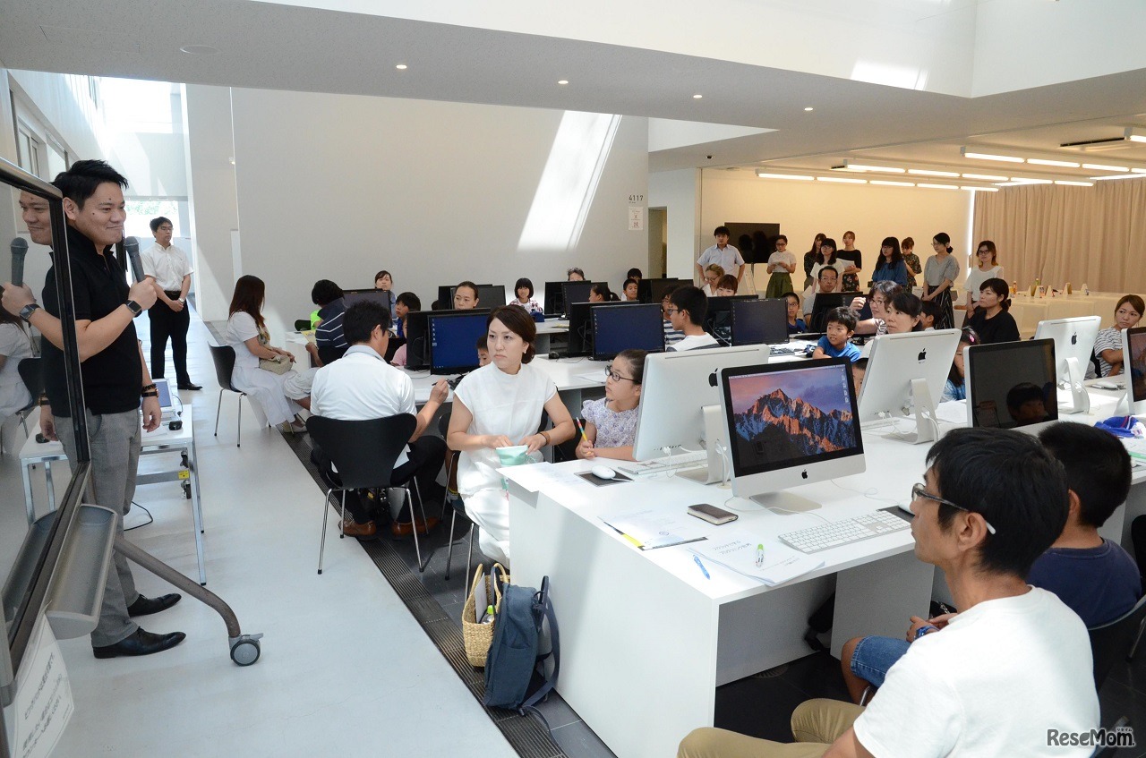 「ぐんまジュニアICTクラブ・プログラミングスクール」のようす