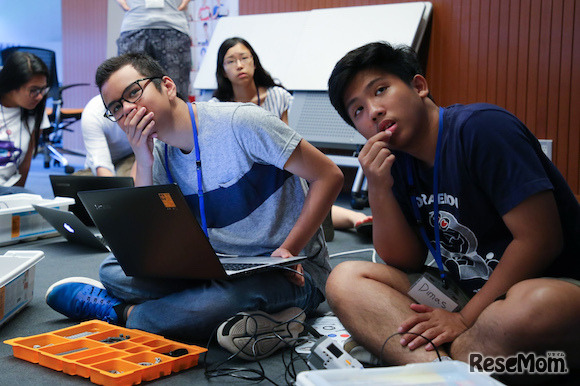 Manai Institute of Science and Technologyのイメージ（ISSJが開催した過去のプログラムの画像）