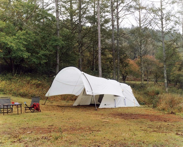 ロゴス、テントや車と連結できる「AKUBIタープ」シリーズ発売