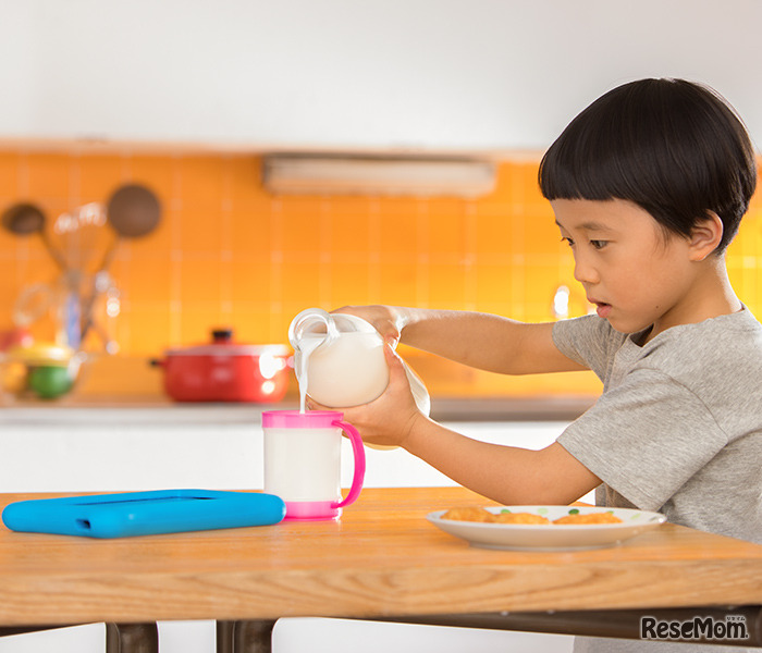 「Amazon Fire HD 8 キッズモデル」使用イメージ