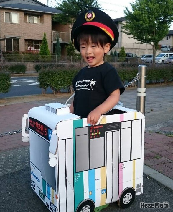 ダンボールカーで遊ぼう