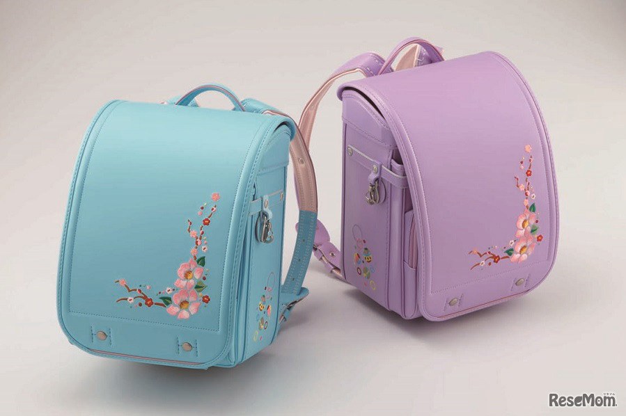 「篠原ともえ氏」デザインモデル　価格： 78,000円（本体価格）＋税／展開：1型5色