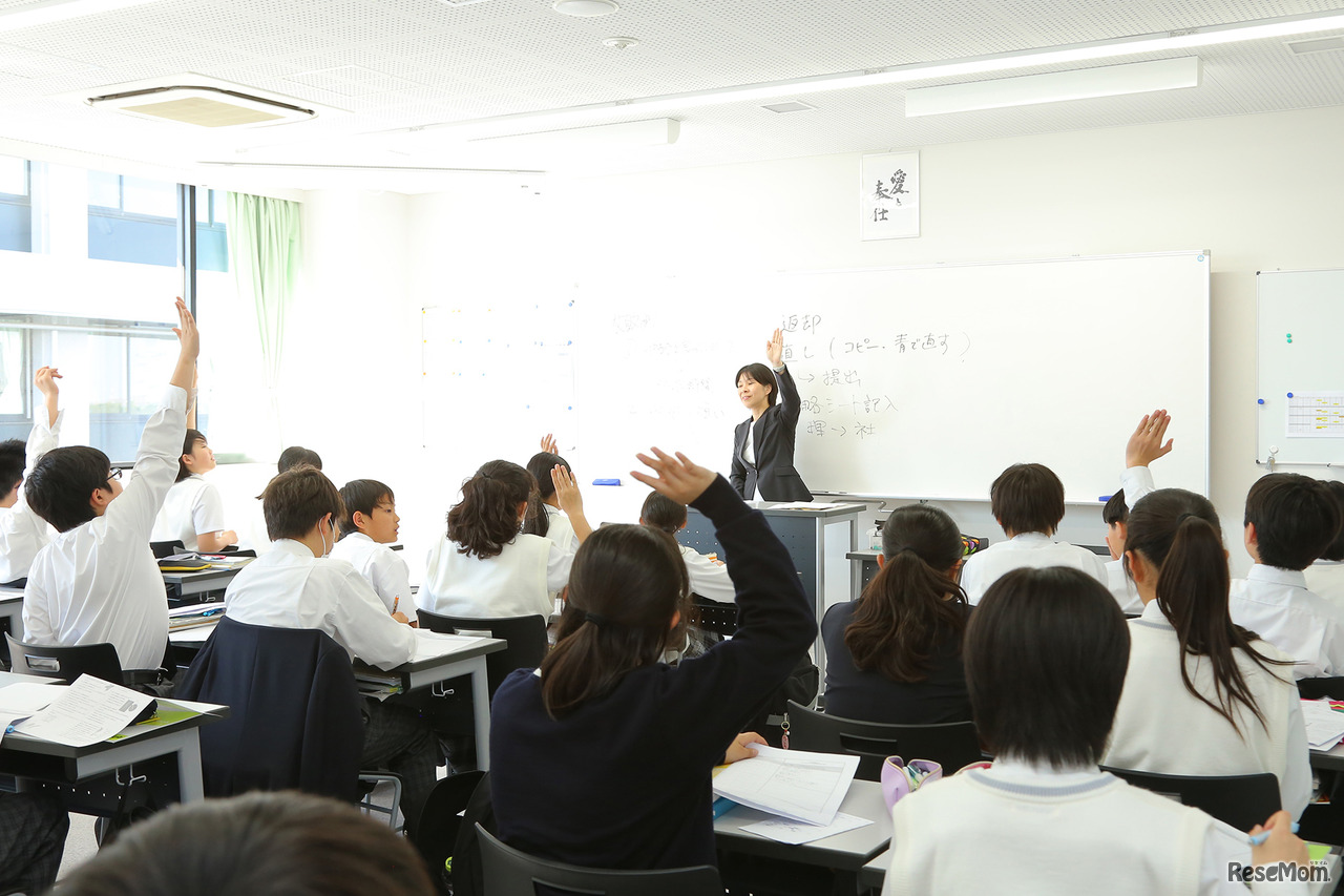 取材当日は入学して最初の定期テスト答案の返却日だった