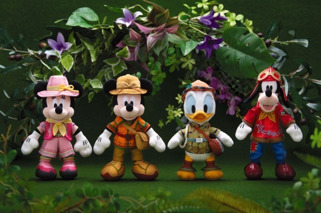 ぬいぐるみバッジ 各2,200円☆(C) Disney