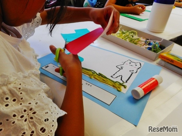 子どもアドベンチャー2019「お話の中の猫を描こう！」～感想画体験～ 2018年開催時のようす