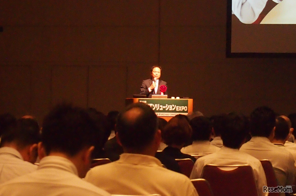 つくば市立みどりの学園義務教育学校　毛利靖校長