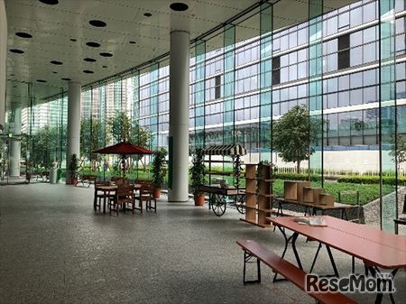 富士ゼロックス 横浜みなとみらい事業所1階