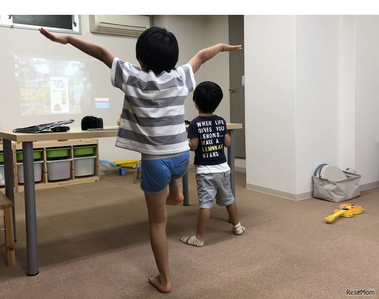 子どもの姿勢を良くしチャオ！使用のようす