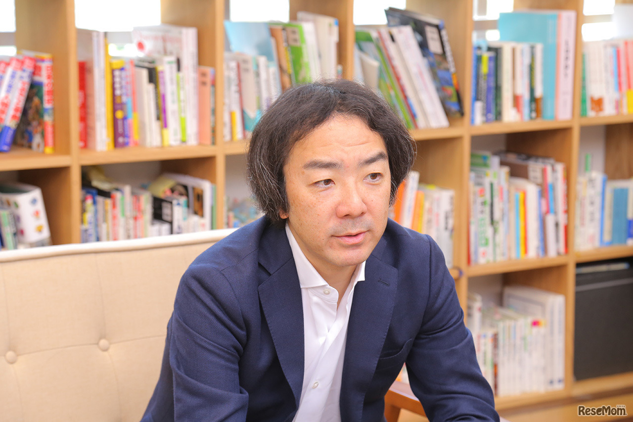 新渡戸文化学園理事長の平岩国泰氏