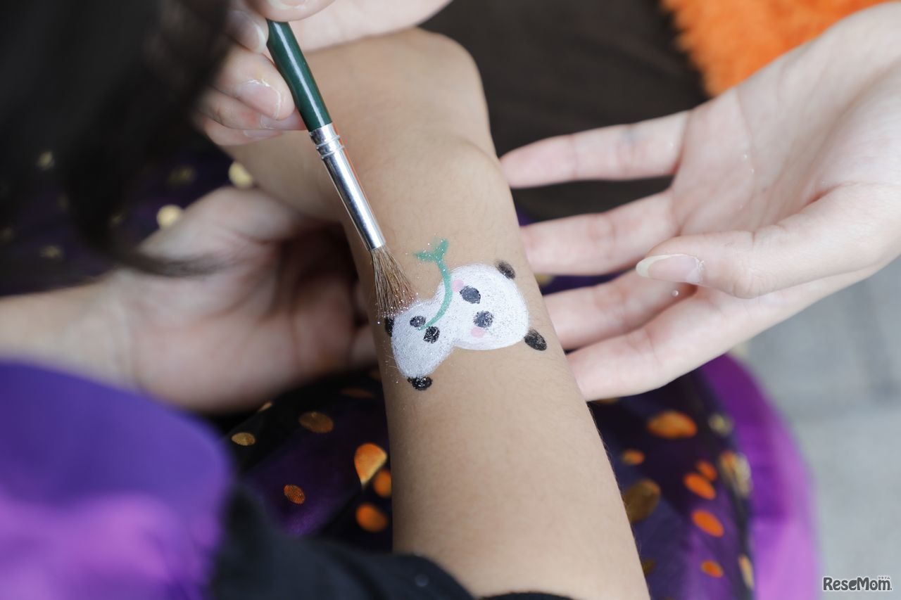 ハロウィンボディペイントファクトリー