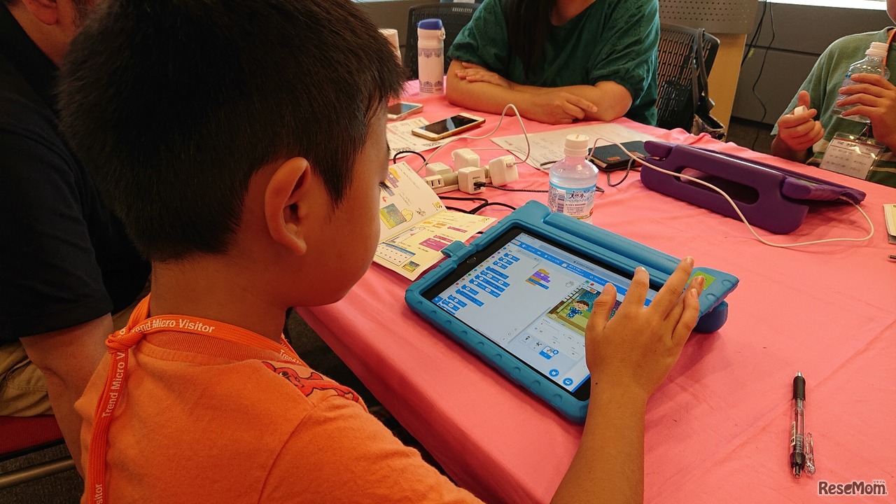 トレンドマイクロ「プログラミング体験会」のようす