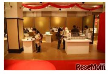 平成22年に開催した「ものづくり展」の様子