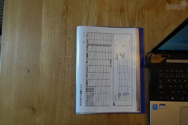 360度折り返せるので机のスペースが狭くても使いやすい