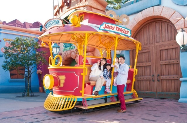 長時間長蛇の列を回避！(C) Disney