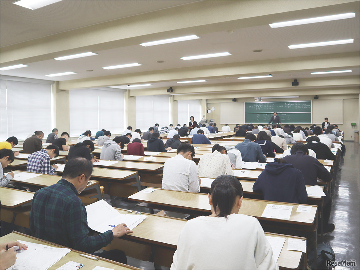 実用数学技能検定 個人受検のようす