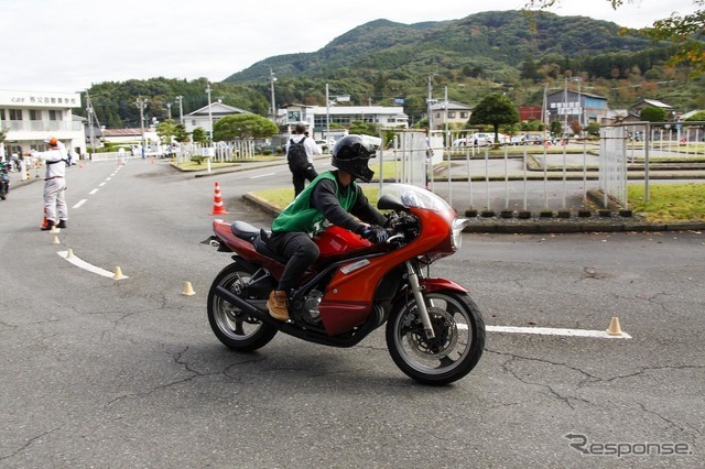 埼玉県 高校生の自動二輪車等の交通安全講習