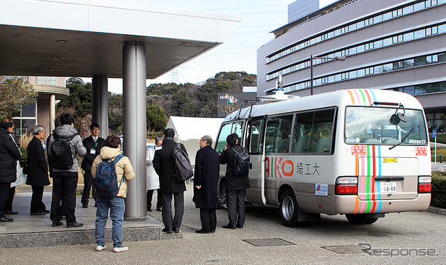 日野自動車『リエッセII』に自動運転AIと制御コンピュータ、制御装置を後付けした埼玉工業大学 自動運転バス