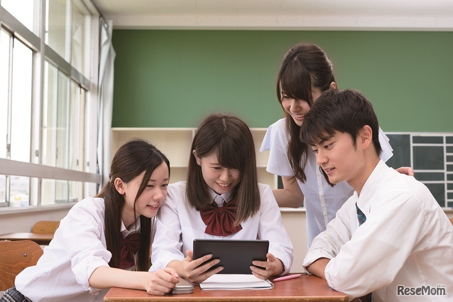 タブレット端末向け統合型学習アプリケーション「Brain+（ブレーンプラス）」（利用シーンイメージ）