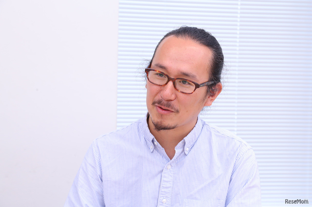 Classiで保護者向け機能全体を統括する米谷和馬さん。お子さまは私立小学校4年生と1年生