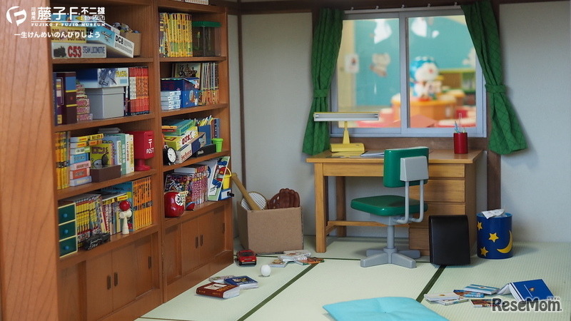 ミュージアムオリジナルかべがみ　(c) FUJIKOMUSEUM