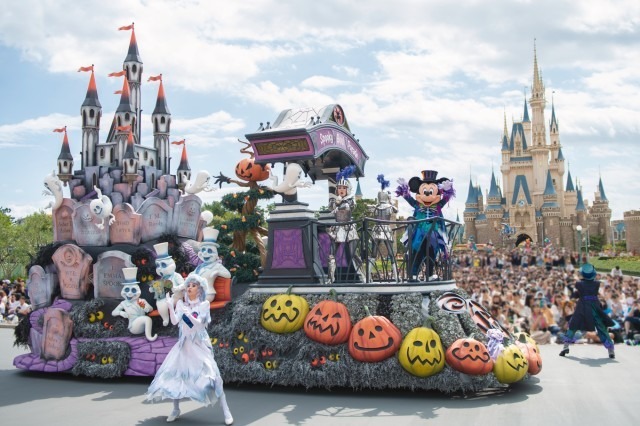 人気のイベントが軒並み中止に…(C) Disney