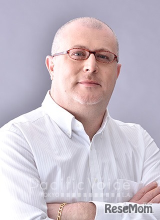 講師の在日フランス大使館／アンスティチュ・フランセ日本 Cyril Coppini（シリル・コピーニ）氏