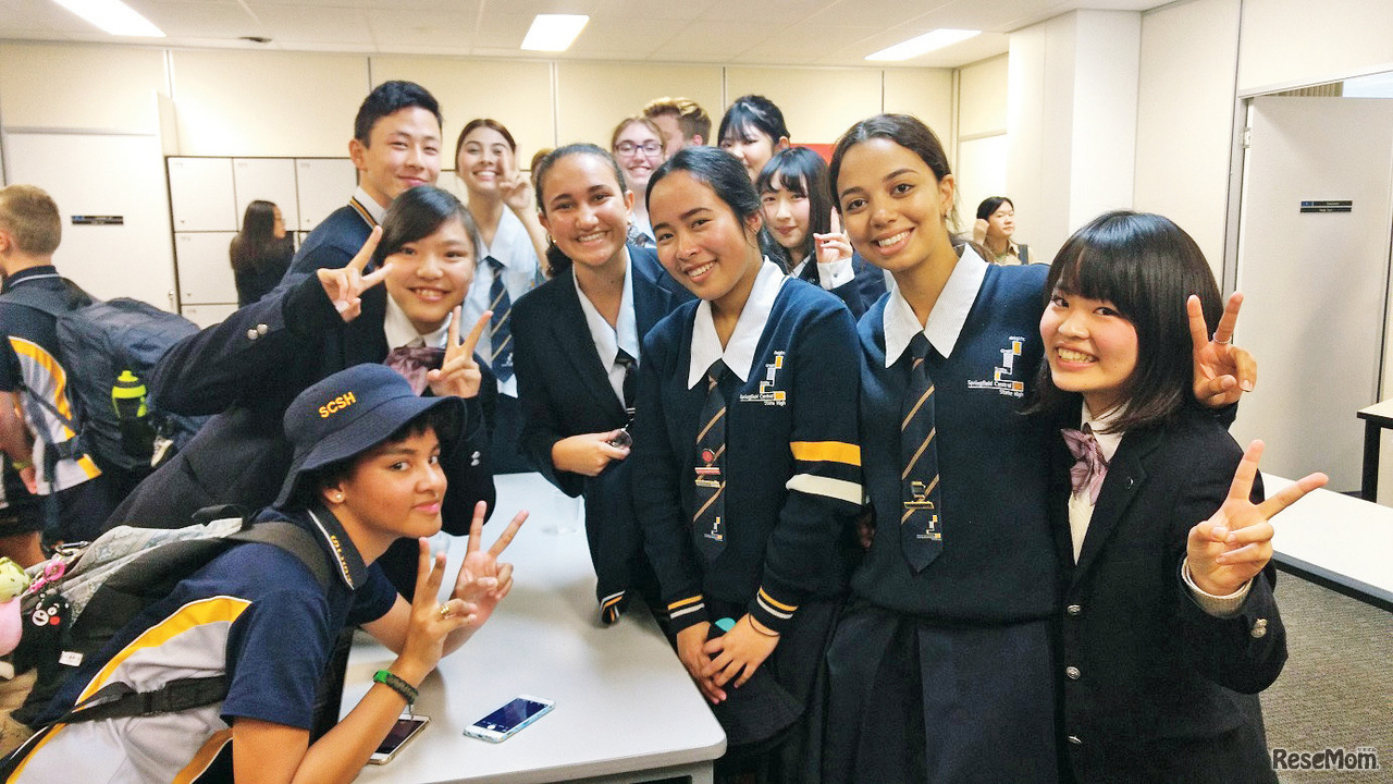 特化型コースで強みを伸ばす日本最大の通信制「クラーク記念国際高等学校」