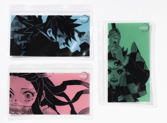 「『鬼滅の刃』アニメ劇場版公開記念集英社連合企画」ＵＯＭＯ12 月号「鬼滅の刃×UOMOマルチクリアケースセット」（C）吾峠呼世晴／集英社