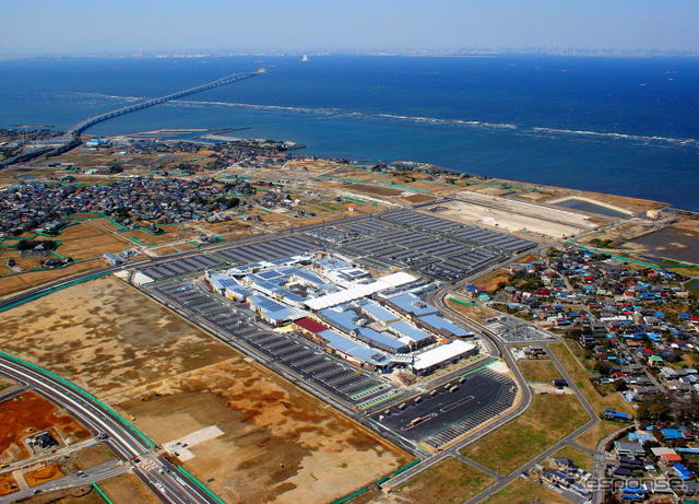 上空から見た三井アウトレットパーク木更津