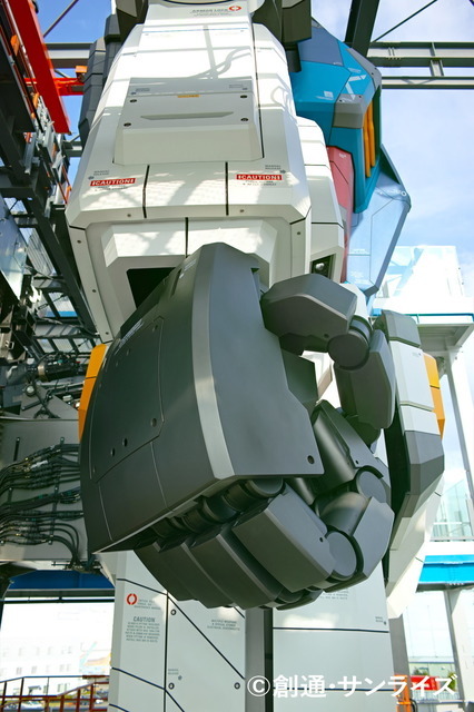 「GUNDAM FACTORY YOKOHAMA」実物大ガンダム（C）創通・サンライズ