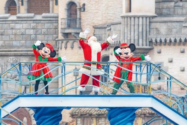クリスマスの東京ディズニーリゾート(C) Disney