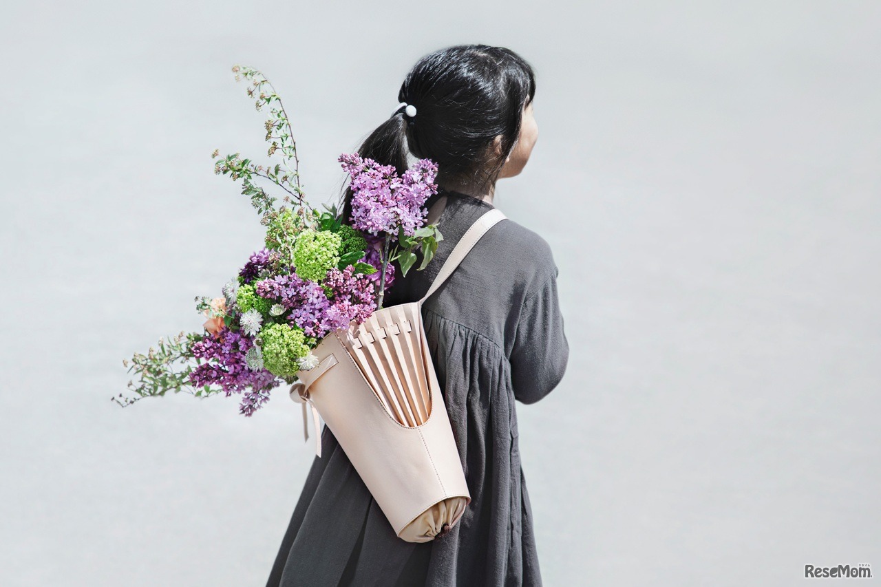 第1弾「なっちゃんの花束専用鞄」