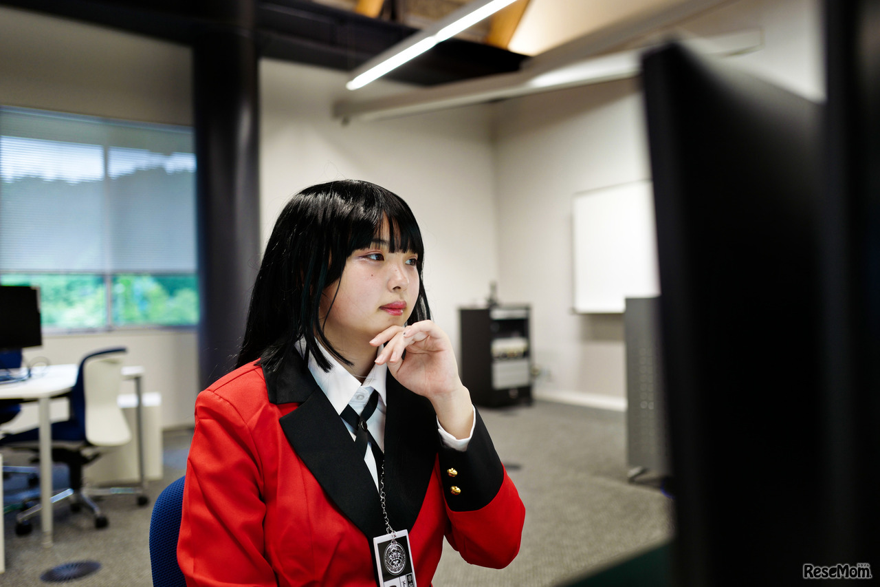 国際高専2年生の山崎史依さん