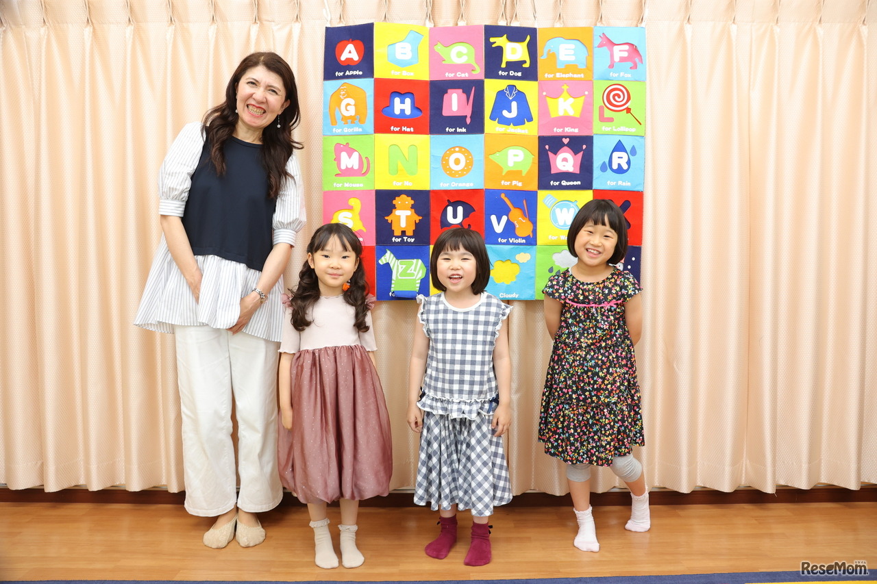 先生とレッスンに通うお子様