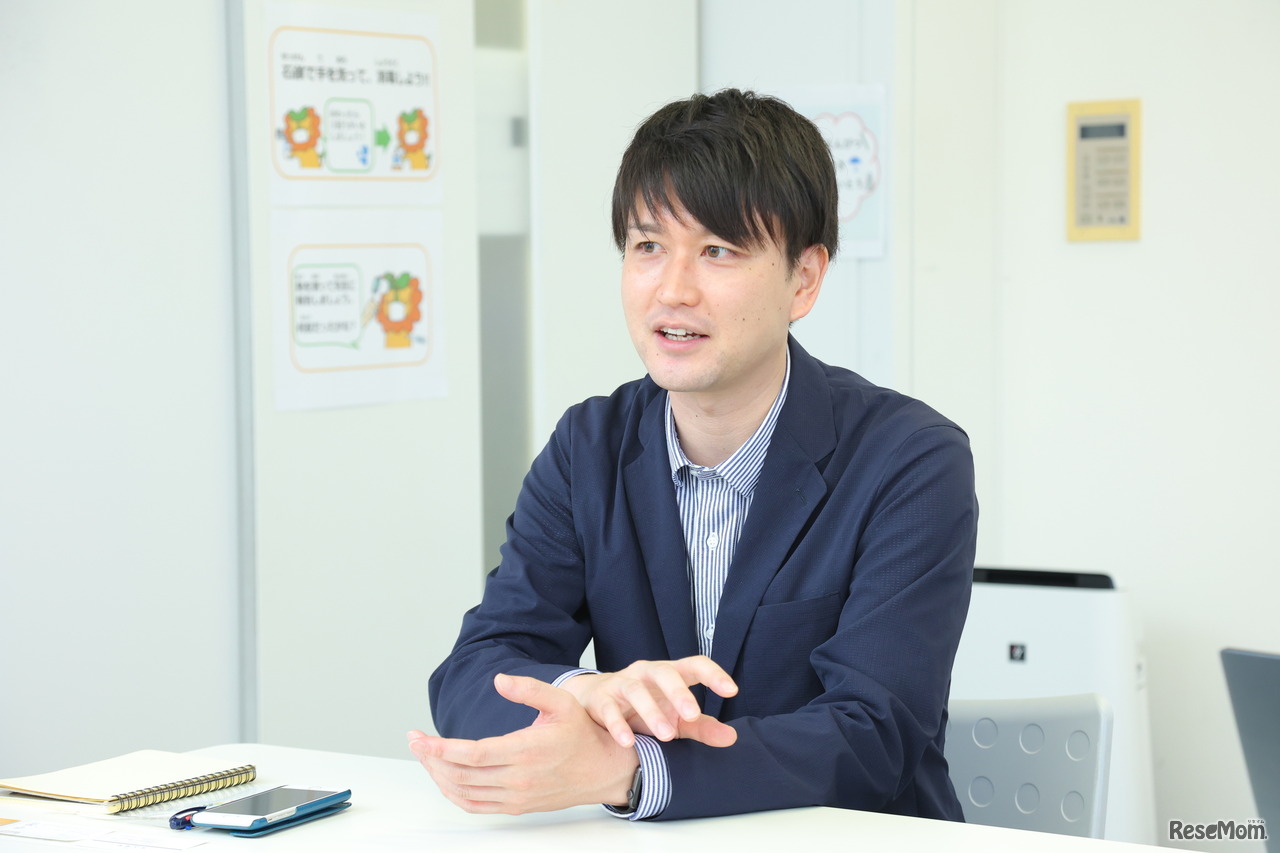 提携のきっかけを話すルネサンス高校の勝又氏