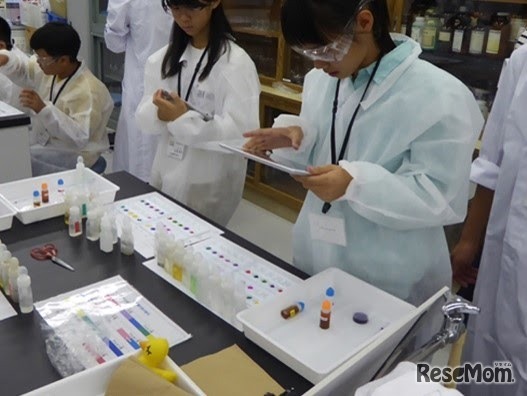 　四天王寺大学が大阪市立男女共同参画センター「クレオ大阪」共催で実施する、女子中高生対象の「スマートサイエンスセミナープロジェクト」