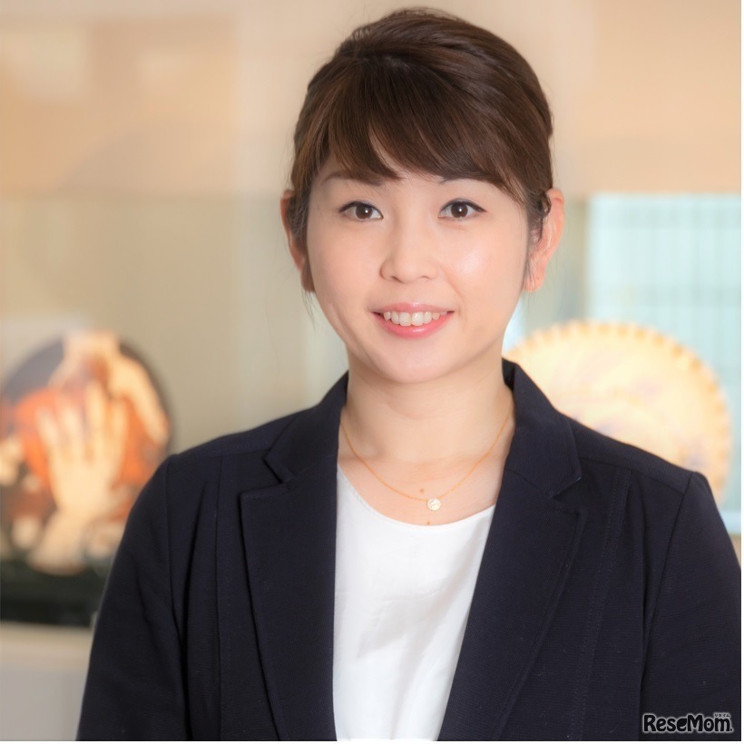 ヨックモックミュージアム学芸員・教育普及担当の小幡佳奈子（おばたかなこ）氏