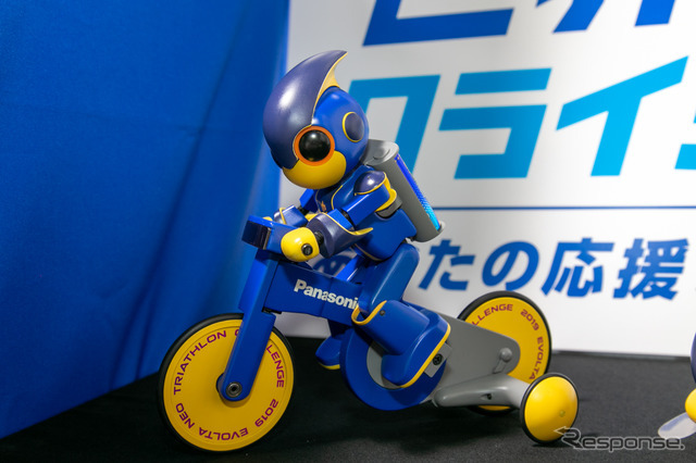 過去のチャレンジを行った機体も展示されていた。